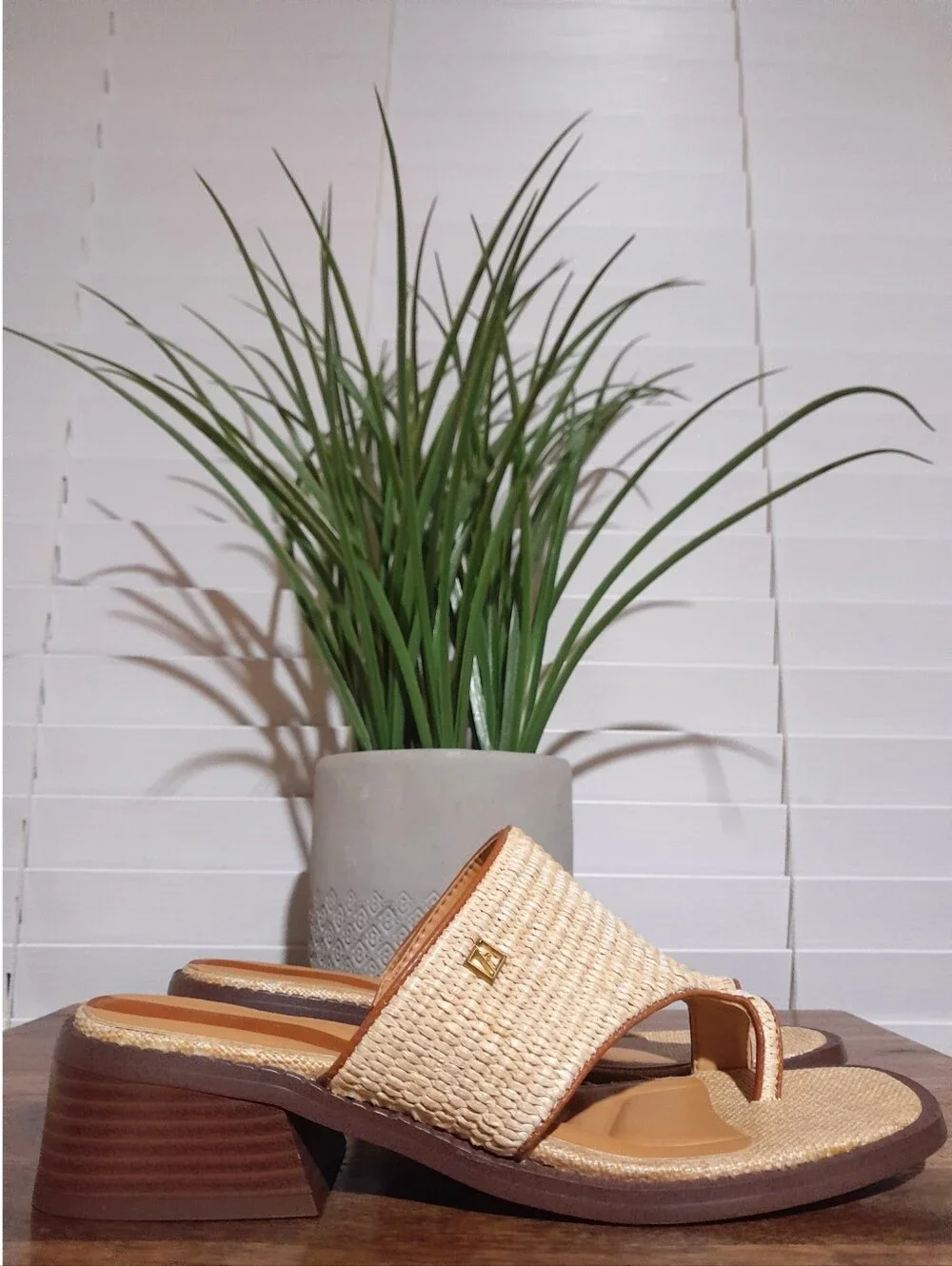 Franco Sarto Sia 2 Natural Material Block Heel Summer Coastal Beachy Sandals 9M